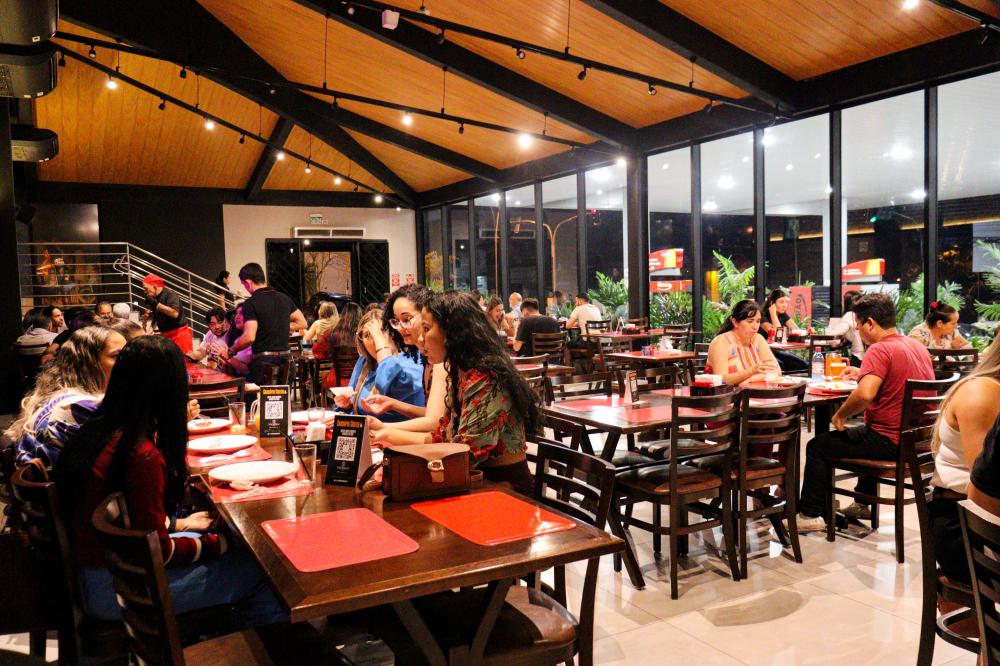 Conheça o rodízio da noite da Churrascaria Locatelli